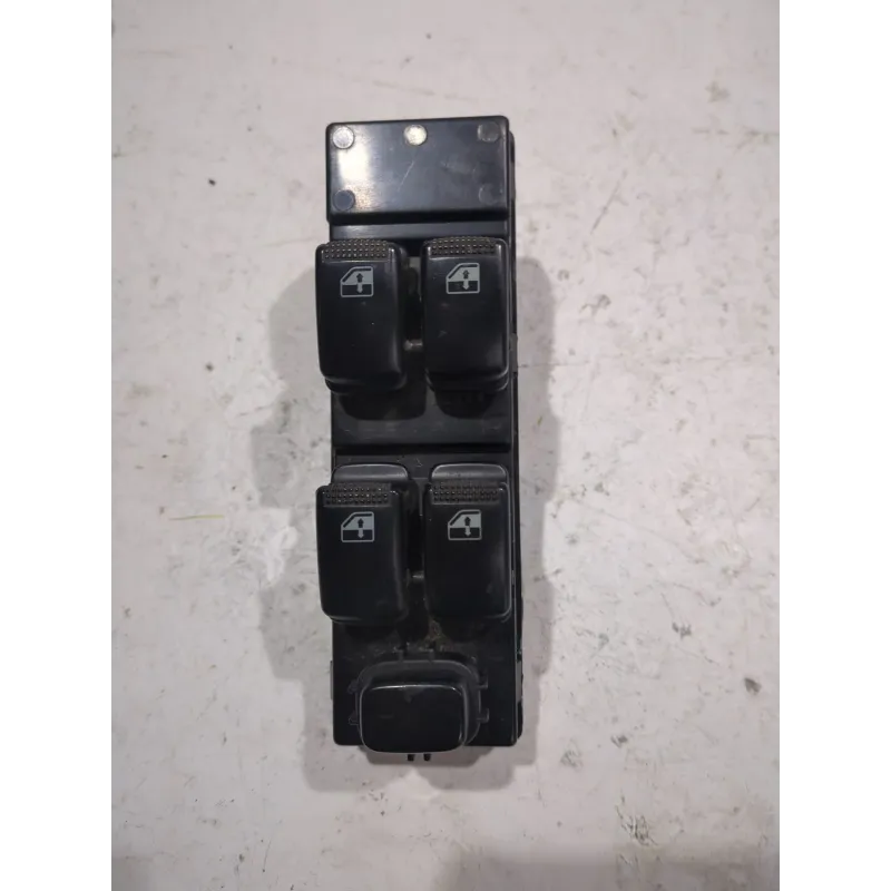 Recambio de mando elevalunas delantero izquierdo para hyundai elantra iii (xd) 2.0 crdi referencia OEM IAM 620W05290  