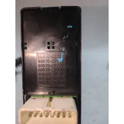 Recambio de mando elevalunas delantero izquierdo para hyundai elantra iii (xd) 2.0 crdi referencia OEM IAM 620W05290  