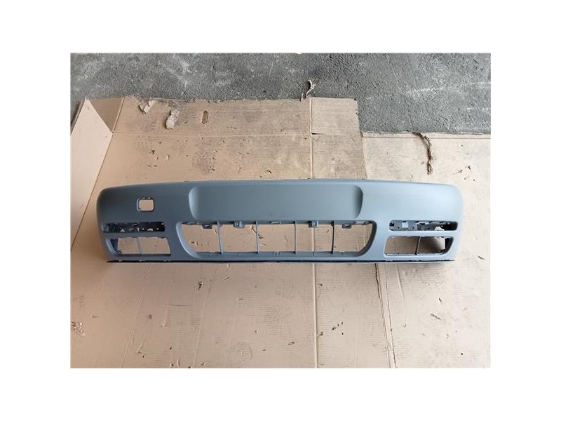 Recambio de paragolpes delantero para volkswagen polo ii 2f (801/803)(10.1990) 1.3 gt [1,3 ltr. - 55 kw] referencia OEM IAM   