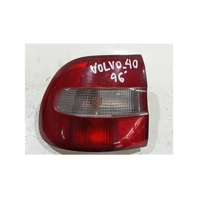 Recambio de piloto trasero izquierdo para volvo v40 familiar (1995) 2.0 referencia OEM IAM 29262002  