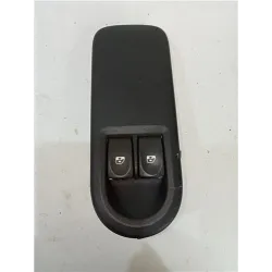 Recambio de mando elevalunas delantero izquierdo para renault clio iii (2005) 1.1 75 cv referencia OEM IAM 8200356519  