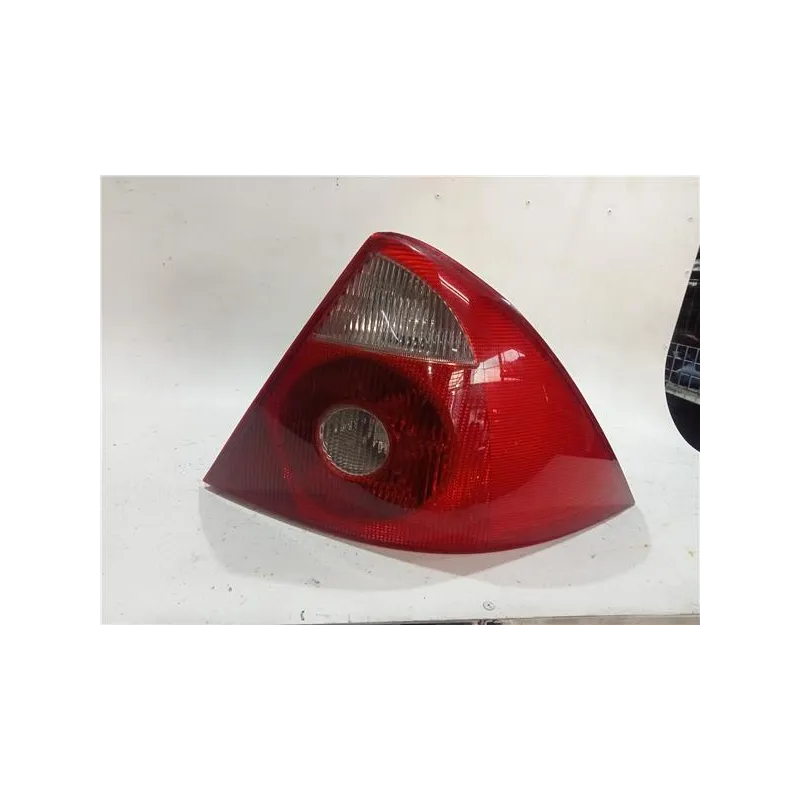 Recambio de piloto trasero derecho para ford mondeo berlina (ge)(2000) referencia OEM IAM 1S7113404A  