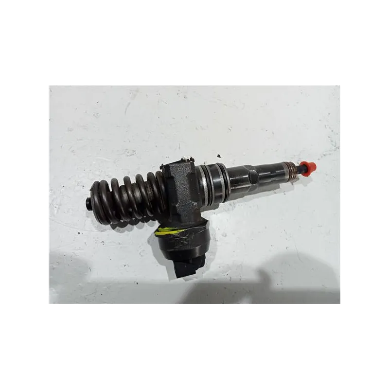 Recambio de inyector para volkswagen golf iv berlina (1j1)(1997) 1.6 16v referencia OEM IAM 0414720038  