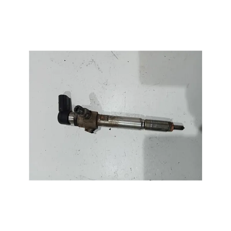 Recambio de inyector para renault megane ii (bm0/1_, cm0/1_) 1.5 dci referencia OEM IAM 8200380253  