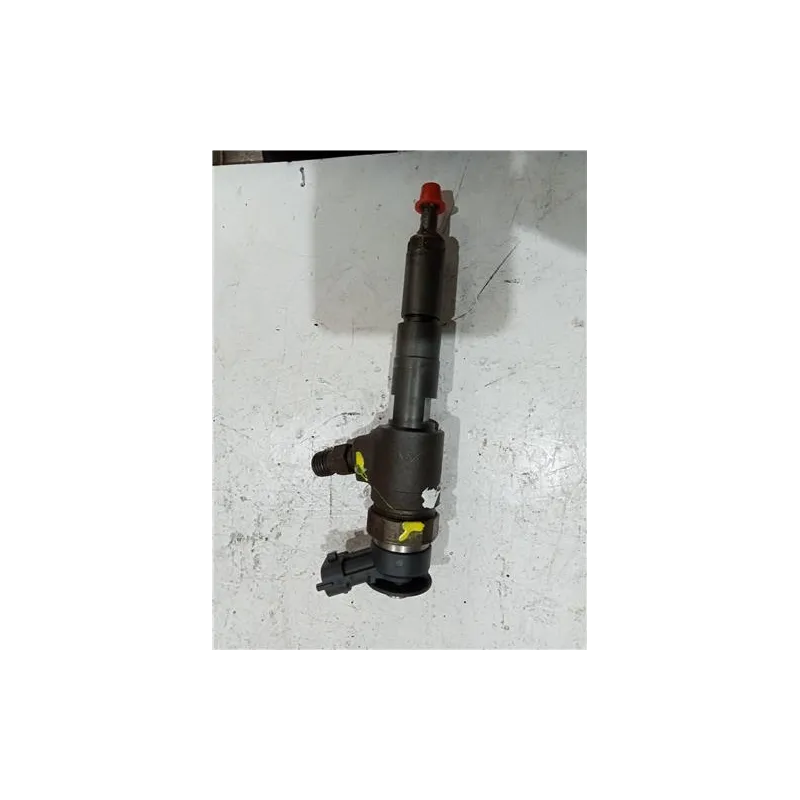 Recambio de inyector para peugeot 206 (1998) 1.4 hdi eco 70 referencia OEM IAM 0445110135  