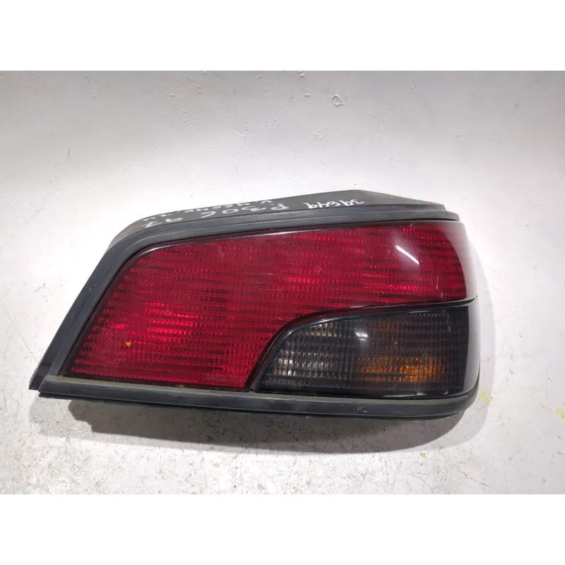 Recambio de piloto trasero derecho para peugeot 306 (7b, n3, n5) 1.9 sld referencia OEM IAM VALEO 2227D  