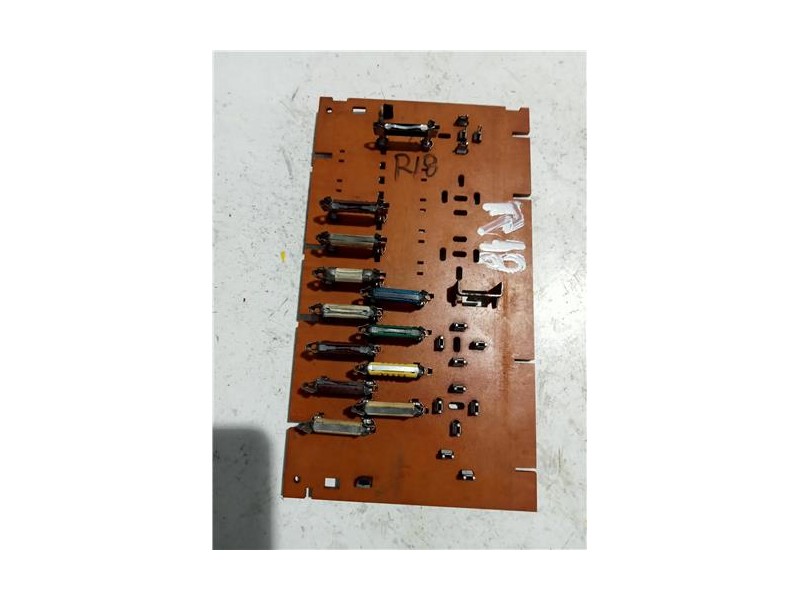 Recambio de caja fusibles/rele para renault r 18 (1978) 1.7 gts [1,7 ltr. - 58 kw] referencia OEM IAM R18  