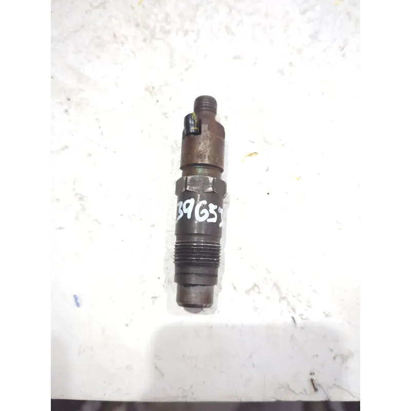 Recambio de inyector para peugeot 106 ii (1a_, 1c_) 1.5 d referencia OEM IAM KCE30S8  