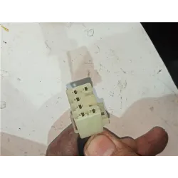 Recambio de piloto trasero derecho para kia shuma (1997) 1.5 i 16v referencia OEM IAM 0K2B151140  
