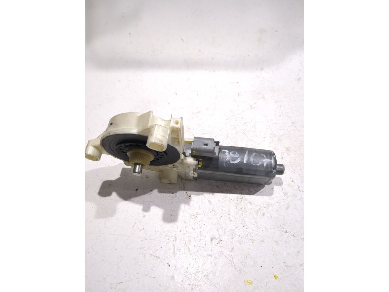 Recambio de motor elevalunas delantero derecho para peugeot 307 (3a/c) 2.0 hdi 90 referencia OEM IAM 0130822021  