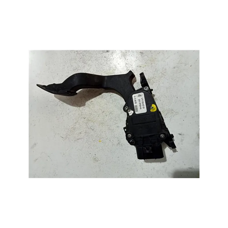 Recambio de potenciometro pedal gas para ford fiesta (cbk)(2002) referencia OEM IAM 6PV00856700  