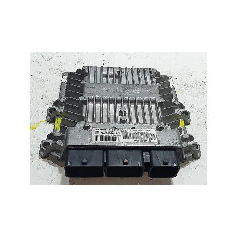 Recambio de centralita inyeccion para peugeot 407 hdi 135 referencia OEM IAM 5WS40204ET SID803  