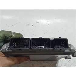 Recambio de centralita inyeccion para peugeot 407 hdi 135 referencia OEM IAM 5WS40204ET SID803  