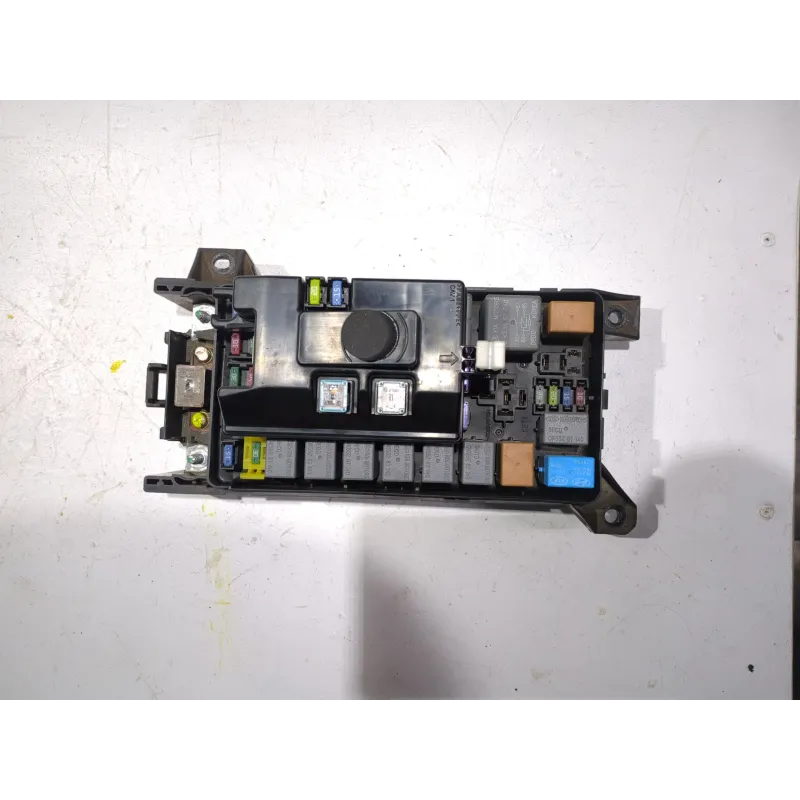 Recambio de caja fusibles/rele para kia sorento i (jc) 2.5 crdi referencia OEM IAM 911613E010  