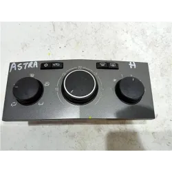 Recambio de mandos climatizador para opel astra h berlina (2004) 1.6 referencia OEM IAM 13231051  