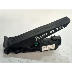 Recambio de potenciometro pedal gas para volkswagen passat berlina (3c2)(2005) 2.0 tdi referencia OEM IAM 1K1723503L  