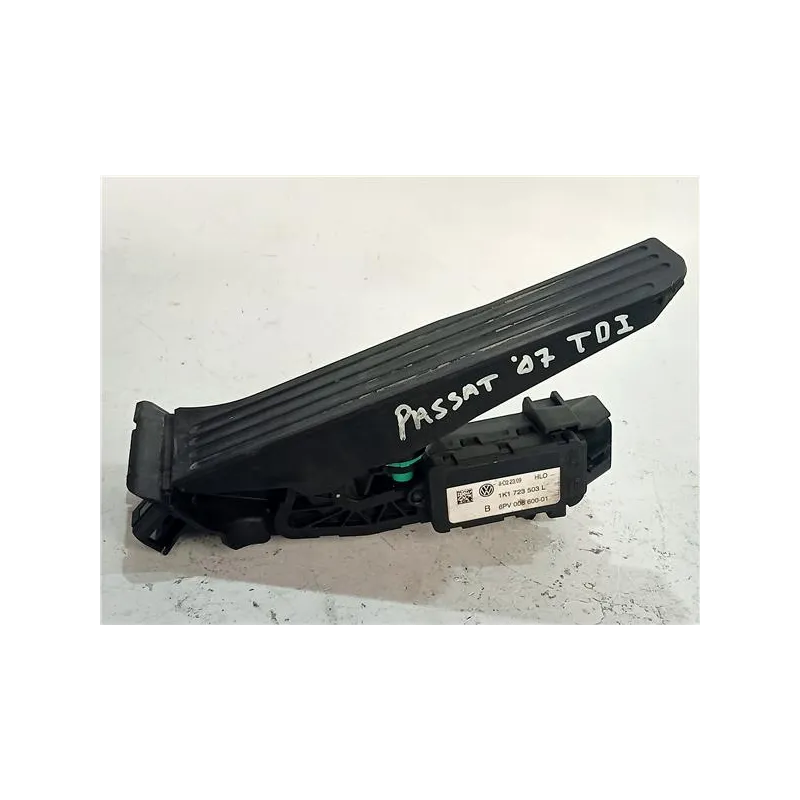 Recambio de potenciometro pedal gas para volkswagen passat berlina (3c2)(2005) 2.0 tdi referencia OEM IAM 1K1723503L  