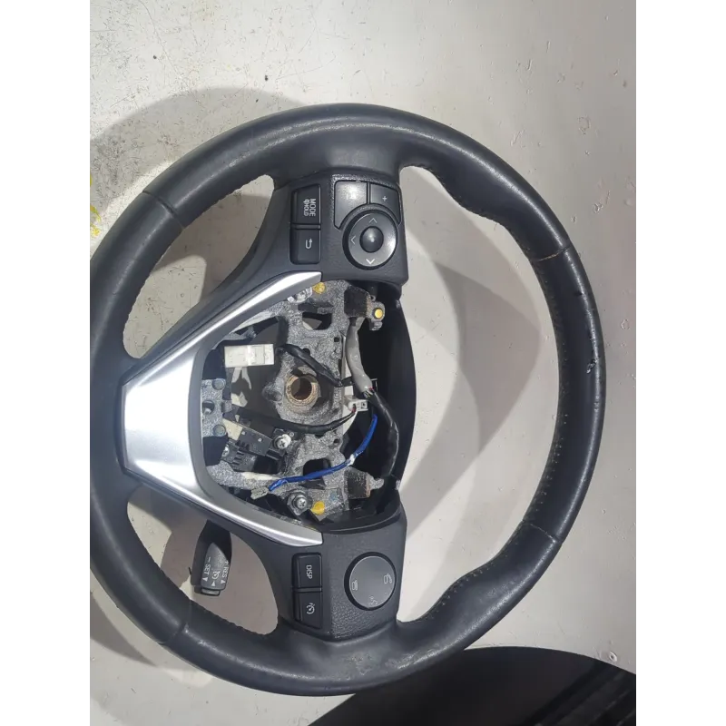 Recambio de volante para toyota auris (_e15_) 1.8 (zre152_) referencia OEM IAM 622837800  