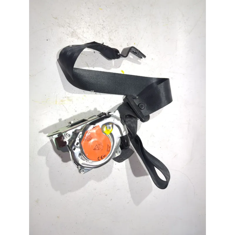 Recambio de broche cinturon delantero derecho para seat arona 1.0 referencia OEM IAM 0589P10026  