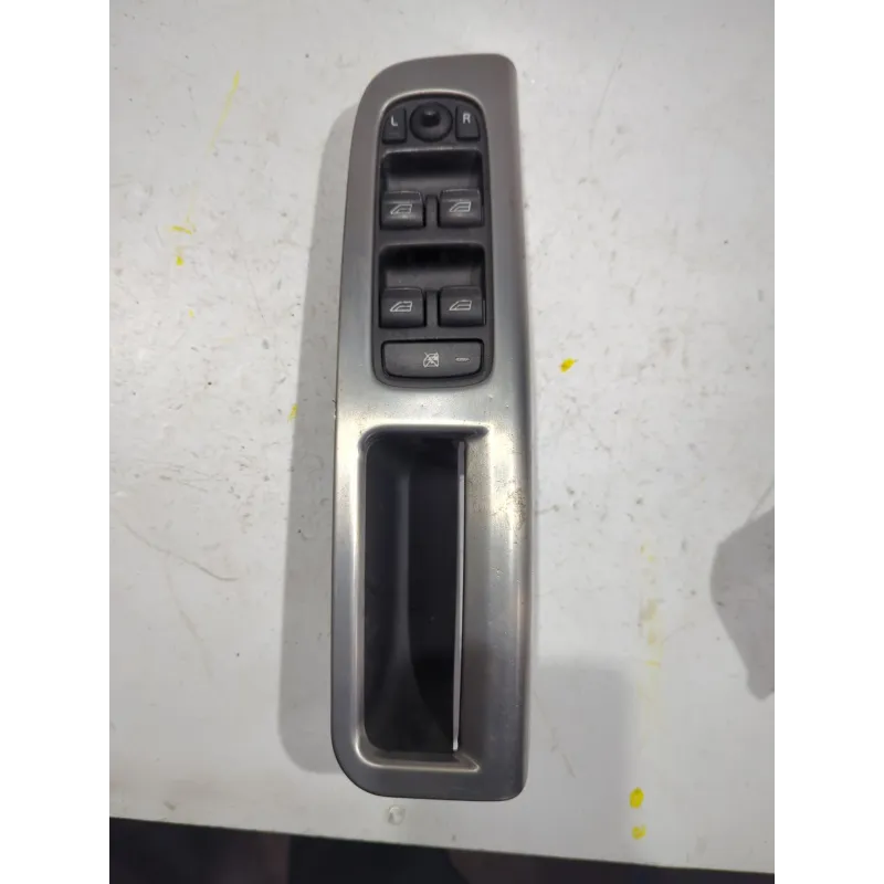 Recambio de mando elevalunas delantero izquierdo para volvo v50 (545) t5 referencia OEM IAM 30710787  