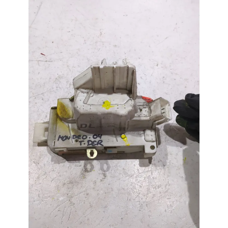 Recambio de cerradura puerta trasera derecha para ford mondeo iii (b5y) 2.2 tdci referencia OEM IAM XS41A26412CG  