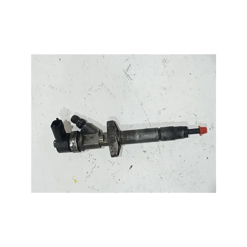 Recambio de inyector para nissan interstar furgón (x70) dci 120 referencia OEM IAM 0445110087  