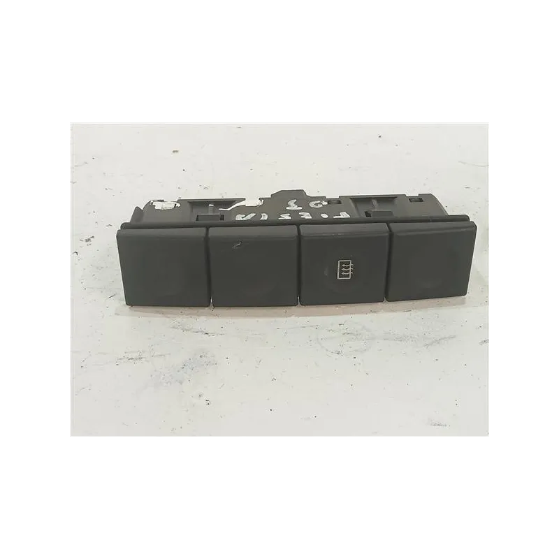 Recambio de interruptor luneta termica para ford fiesta (cbk)(2002) referencia OEM IAM 2S6T18C621AC  