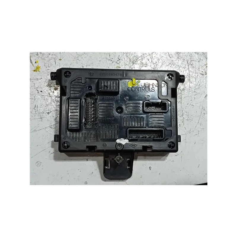 Recambio de modulo electronico para renault clio iii (2005) 1.1 75 cv referencia OEM IAM BCML2CR 8201054128  