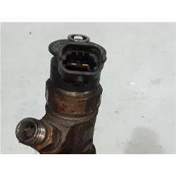 Recambio de inyector para peugeot 407 hdi 135 referencia OEM IAM 0445110297  