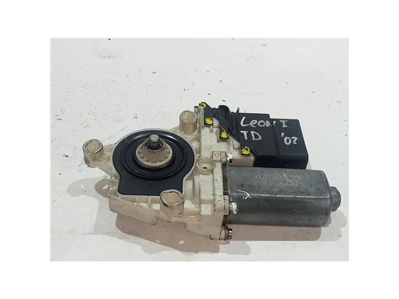 Recambio de motor elevalunas trasero derecho para seat leon (1m1)(11.1999) tdi referencia OEM IAM 101438203 05076625  