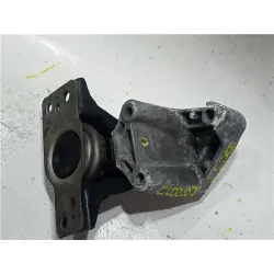 Recambio de soporte motor para renault clio iii (2005) 1.1 75 cv referencia OEM IAM 8200559729  