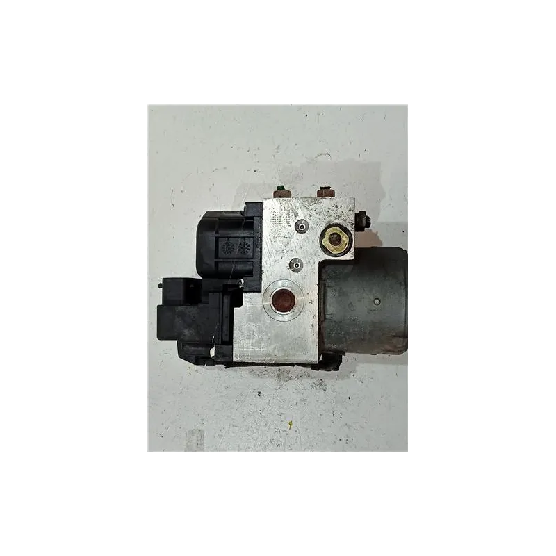 Recambio de nucleo abs para renault clio iii (2005) 1.1 75 cv referencia OEM IAM 8200085584 BCB02AAY2  