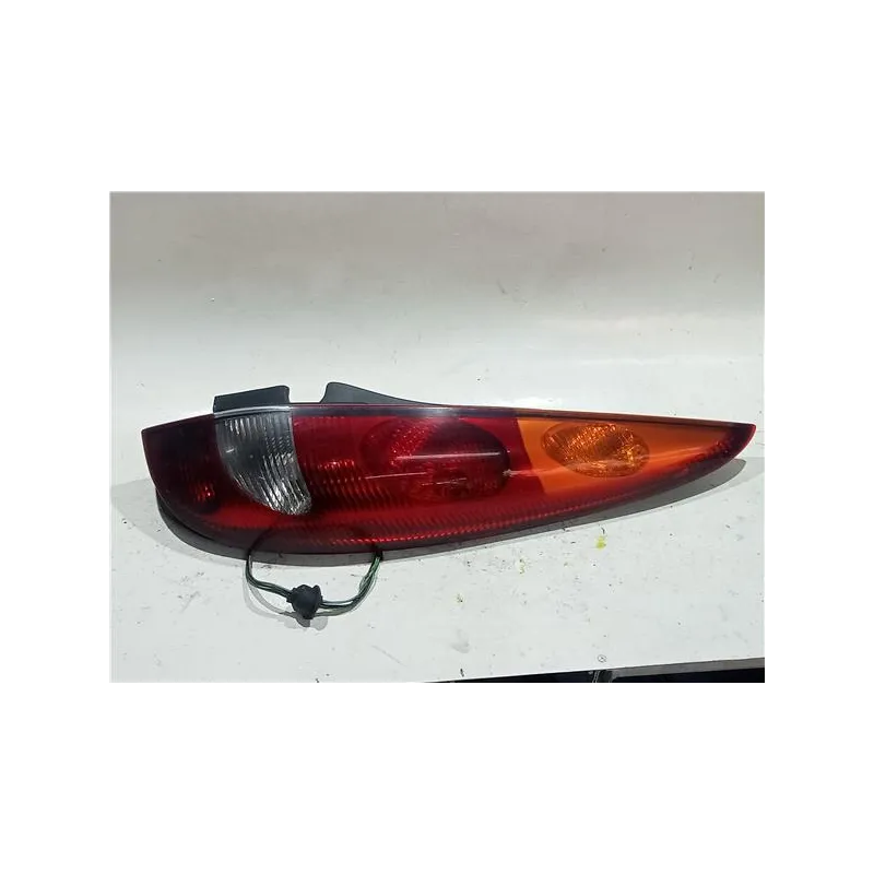 Recambio de piloto trasero derecho para nissan almera tino (v10m)(05.2000) 2.2 dci referencia OEM IAM E95251  