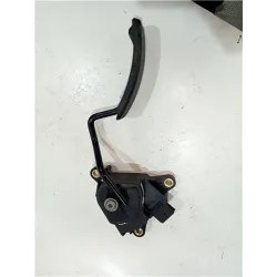 Recambio de potenciometro pedal gas para renault clio iii (2005) 1.1 75 cv referencia OEM IAM 8200297342A  