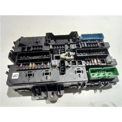 Recambio de caja fusibles/rele para opel astra h berlina (2004) 1.6 referencia OEM IAM 13181278  