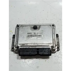 Recambio de centralita inyeccion para renault clio ii fase ii (b/cb0)(2001) authentique dci referencia OEM IAM 0281010788  