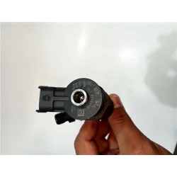 Recambio de inyector para peugeot 206 (1998) 1.4 hdi eco 70 referencia OEM IAM 0445110135 786280  