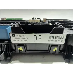 Recambio de caja fusibles/rele para opel astra h berlina (2004) 1.6 referencia OEM IAM 13181278  