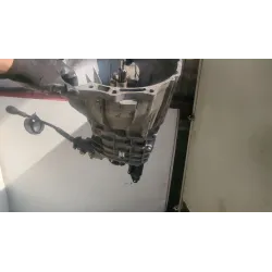 Recambio de caja cambios manual para iveco c49700 camion basurero 2.5 d referencia OEM IAM 8868231  