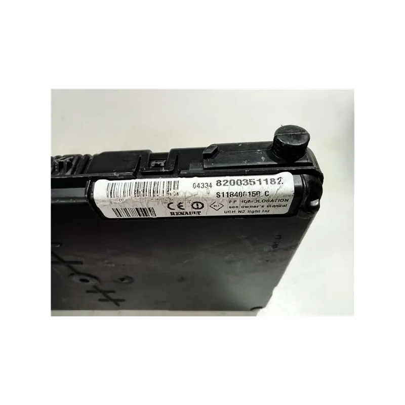 Recambio de caja fusibles/rele para renault megane ii classic berlina (2003) referencia OEM IAM 8200351182  
