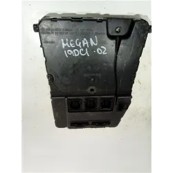 Recambio de caja reles para renault megane ii classic berlina (2003) referencia OEM IAM 8200780028  