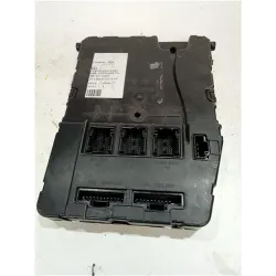 Recambio de caja reles para renault megane ii classic berlina (2003) referencia OEM IAM 8200525385  
