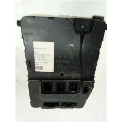 Recambio de caja reles para renault megane ii classic berlina (2003) referencia OEM IAM 8200606826  