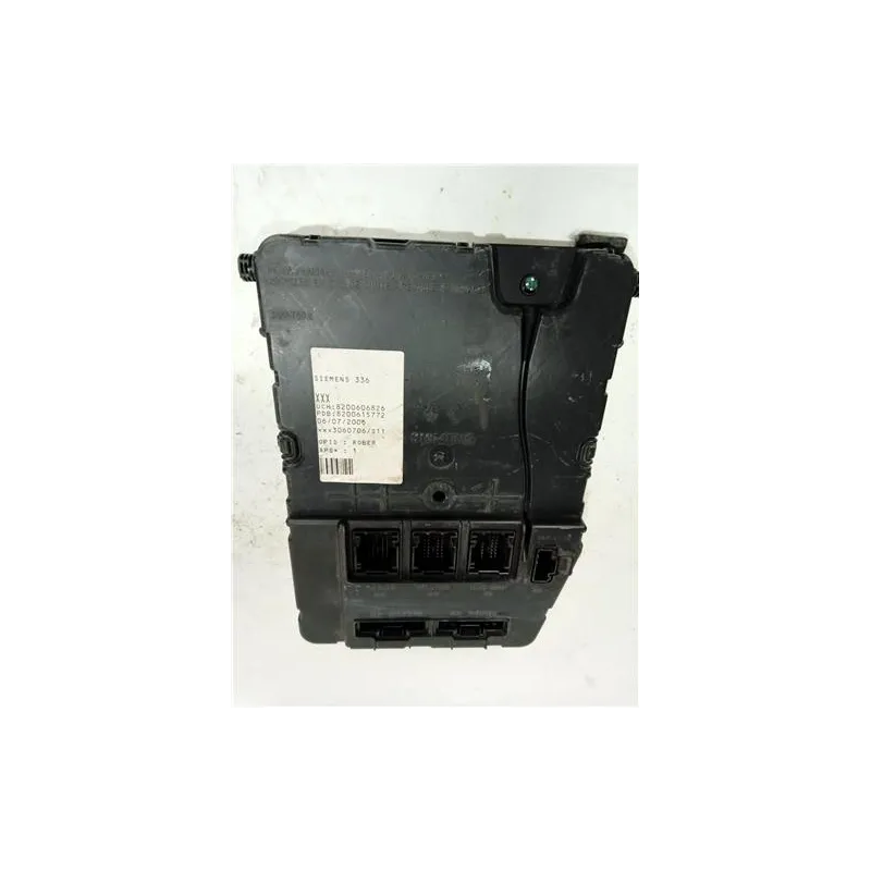 Recambio de caja reles para renault megane ii classic berlina (2003) referencia OEM IAM 8200606826  