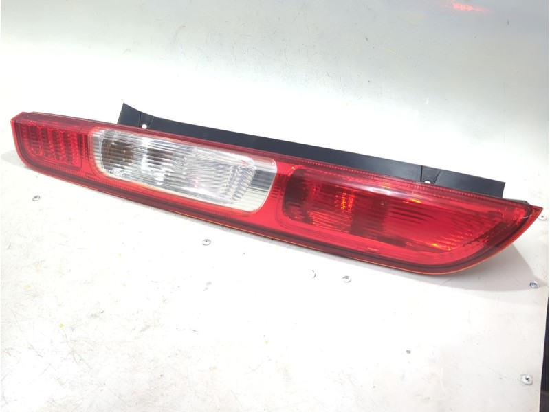 Recambio de piloto trasero izquierdo para ford focus iii 1.6 tdci referencia OEM IAM 4M5113405A  