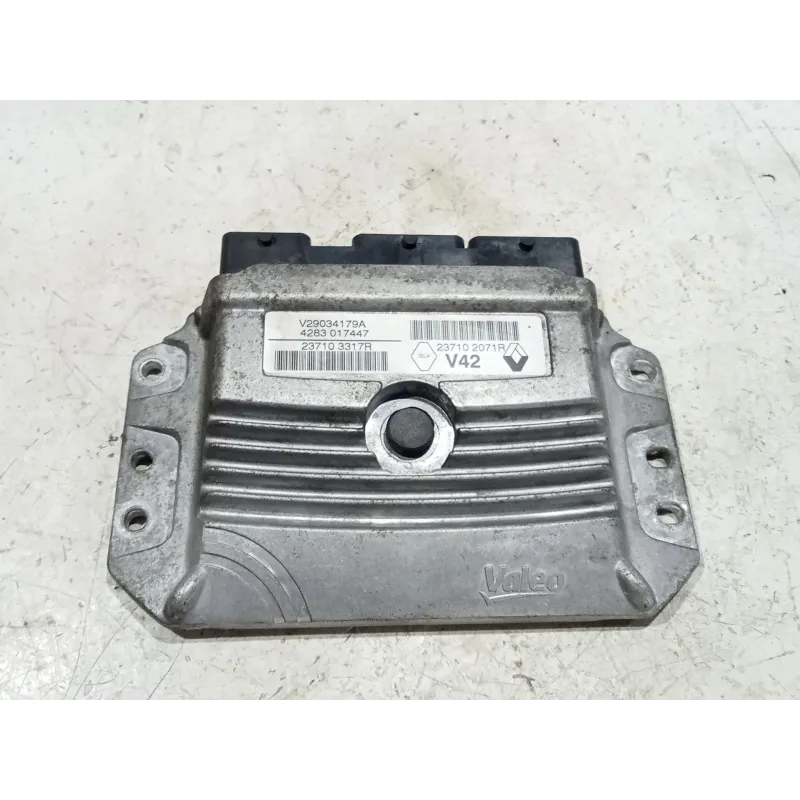 Recambio de centralita inyeccion para dacia sandero ii 1.2 referencia OEM IAM 237102071R  