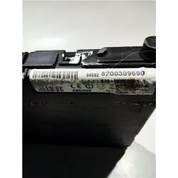 Recambio de caja reles para renault megane ii classic berlina (2003) referencia OEM IAM 8200309690  