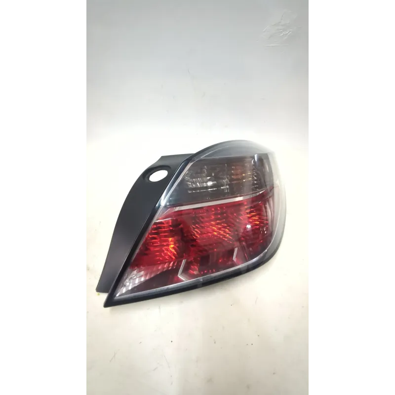 Recambio de piloto trasero derecho para opel astra h (a04) 1.9 cdti (l48) referencia OEM IAM 24451834  