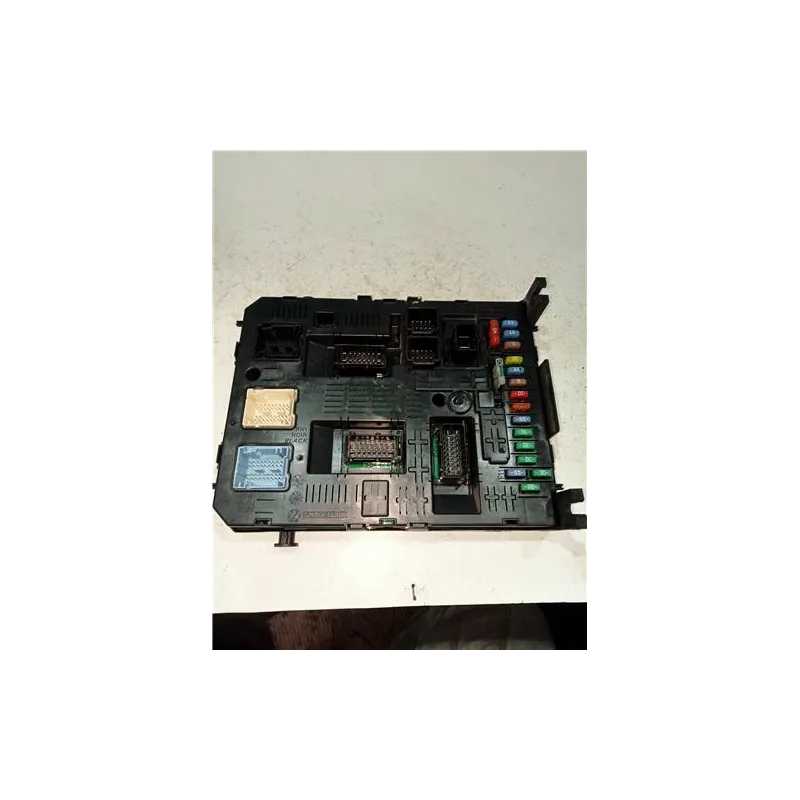 Recambio de caja fusibles/rele para citroën berlingo (2002) collection (rhy / dw10td) referencia OEM IAM 281164872  