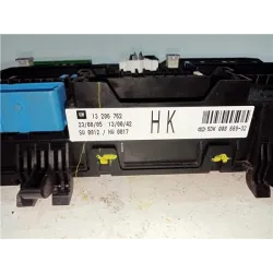 Recambio de caja fusibles/rele para opel astra h berlina (2004) 1.6 referencia OEM IAM 13206762  